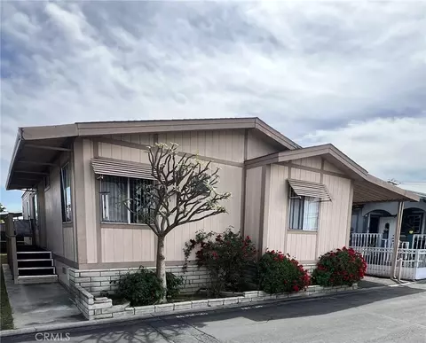 16707 Garfield Ave #2008, Paramount, CA 90723