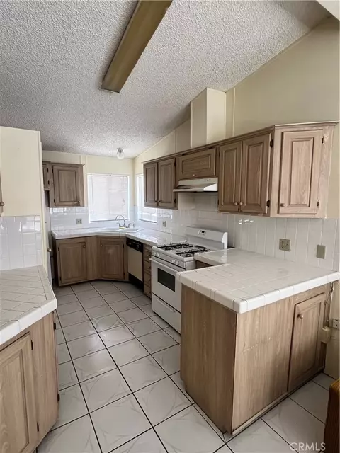 16707 Garfield Ave #2008, Paramount, CA 90723 photo 4