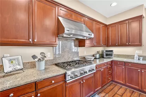 Kitchen - 5406 Duncaster Pl, Rancho Cucamonga, CA 91739 photo 5 of 5