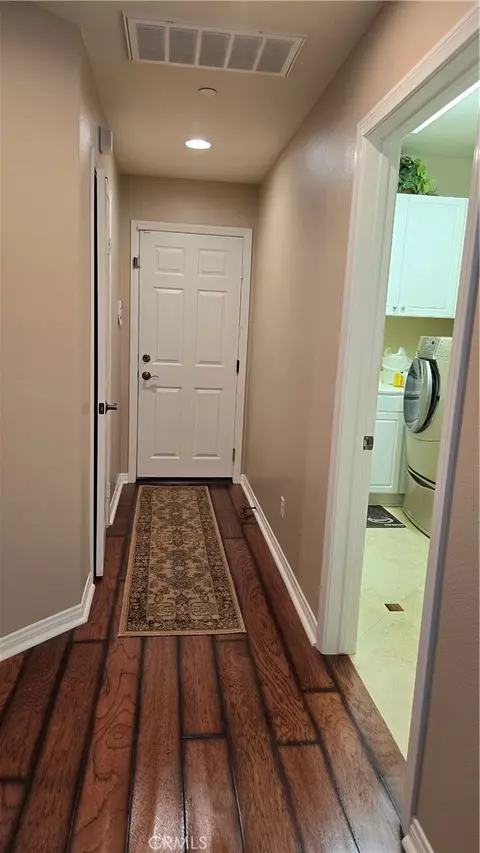 Entry Way - 5406 Duncaster Pl, Rancho Cucamonga, CA 91739 photo 10 of 12