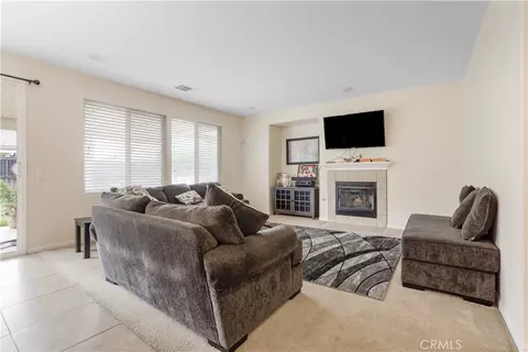 Living - 984 Queen Annes, Beaumont, CA 92223 photo 1 of 1