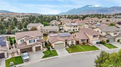 View/Area - 984 Queen Annes, Beaumont, CA 92223 photo 6 of 7