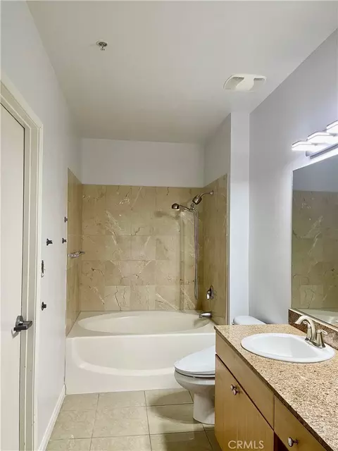 Bath - 388 E Ocean Blvd #718, Long Beach, CA 90802 photo 4 of 4