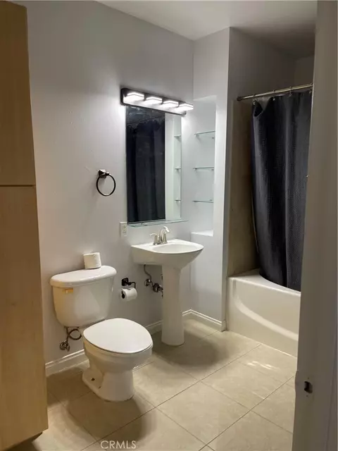 Bath - 388 E Ocean Blvd #718, Long Beach, CA 90802 photo 3 of 4