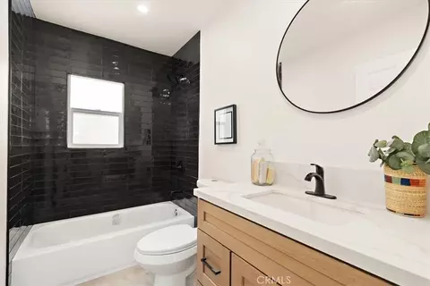 Bath - 1218 N Spring Ave, Compton, CA 90221 photo 1 of 2