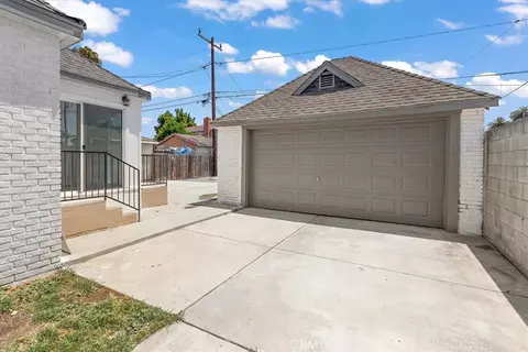 Exterior - 1218 N Spring Ave, Compton, CA 90221 photo 5 of 7