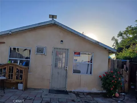 2604 N Baker St, Bakersfield, CA 93305