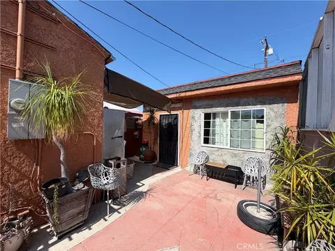 Exterior - 14906 S Lime Ave, Compton, CA 90221 photo 3 of 5