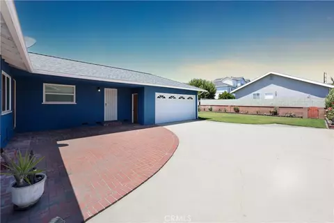 Exterior - 7641 Nada St, Downey, CA 90242 photo 4 of 10