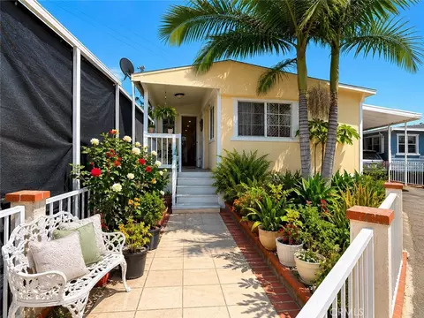 6475 Atlantic Ave #250, Long Beach, CA 90805