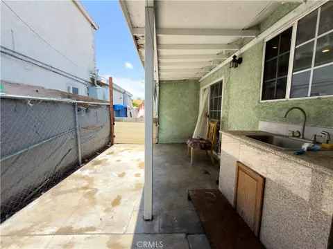 Exterior - 1512 W 153rd, Compton, CA 90220 photo 3 of 4