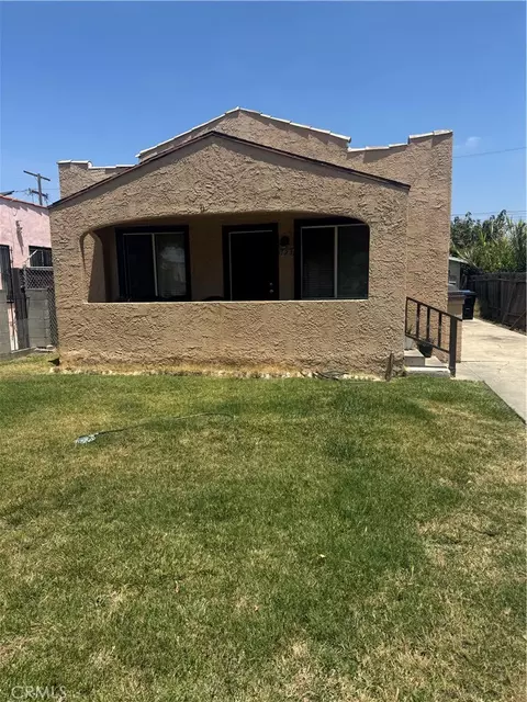723 104th Pl, Los Angeles, CA 90044