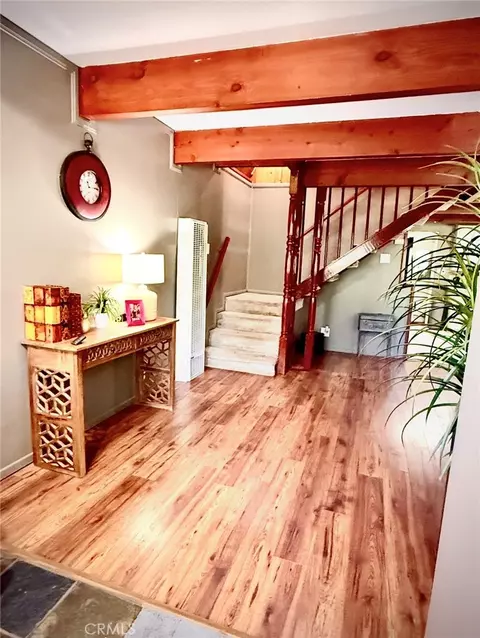 Entry Way - 445 Redwood Dr, Crestline, CA 92325 photo 1 of 2