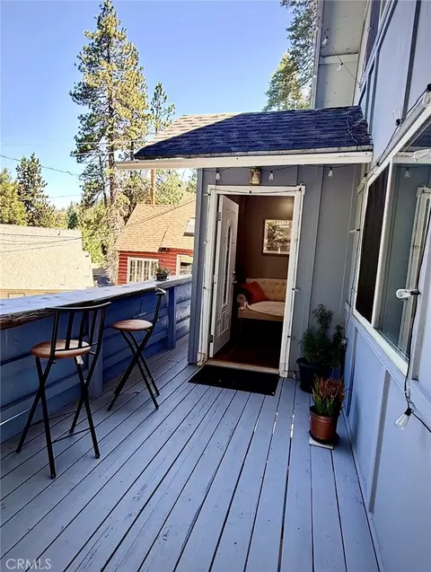 Exterior - 445 Redwood Dr, Crestline, CA 92325 photo 10 of 11