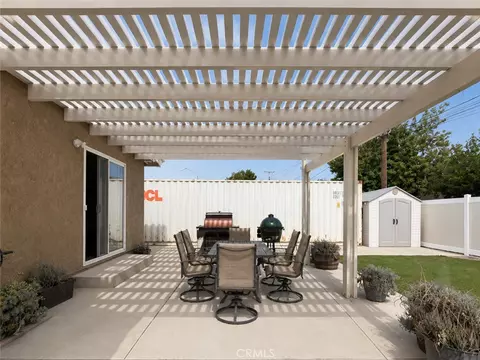 811 E Saint James Ave, Orange, CA 92865 photo 12