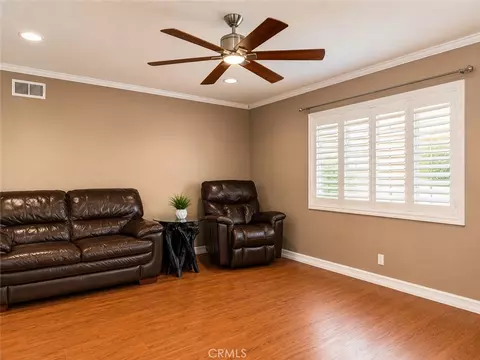 811 E Saint James Ave, Orange, CA 92865 photo 5