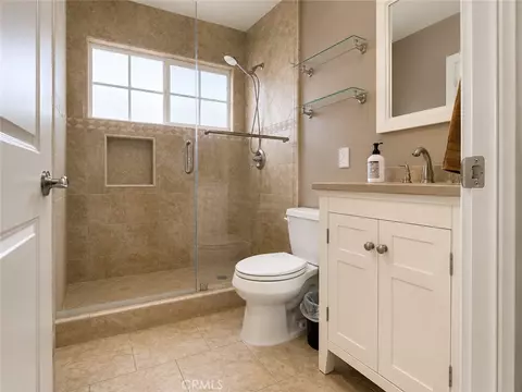 811 E Saint James Ave, Orange, CA 92865 photo 7