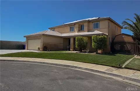 13736 Lark Ct, Victorville, CA 92394