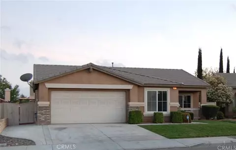 1377 Clear Valley Rd, Victorville, CA 92392