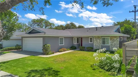 2874 N Heather Rd, Long Beach, CA 90815