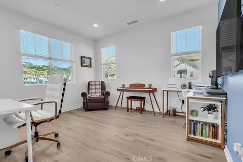 Other - 18100 Tableau, Saugus, CA 91350 photo 7 of 11