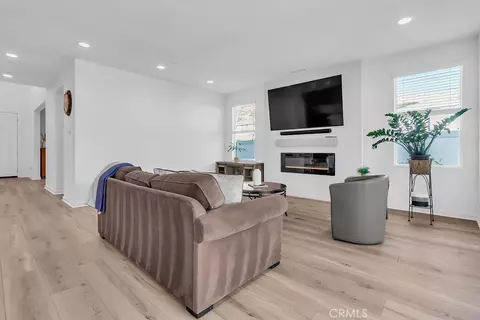 Other - 18100 Tableau, Saugus, CA 91350 photo 5 of 11