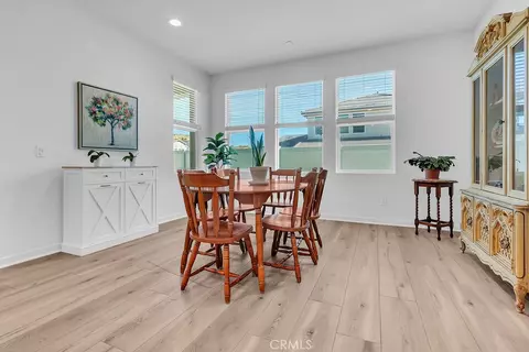 Dining - 18100 Tableau, Saugus, CA 91350 photo 1 of 2