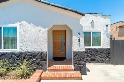 725 W 108th St, Los Angeles, CA 90044