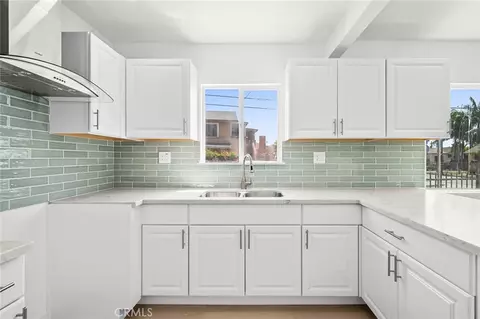 Kitchen - 13409 S Largo Ave, Compton, CA 90222 photo 2 of 2
