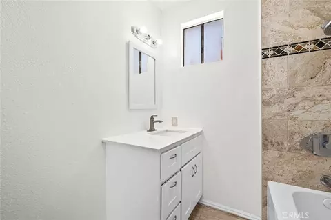 Bath - 13409 S Largo Ave, Compton, CA 90222 photo 7 of 8