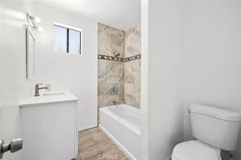 Bath - 13409 S Largo Ave, Compton, CA 90222 photo 6 of 8