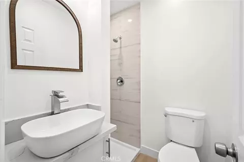 Bath - 13409 S Largo Ave, Compton, CA 90222 photo 3 of 8
