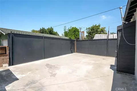 Exterior - 13409 S Largo Ave, Compton, CA 90222 photo 7 of 11