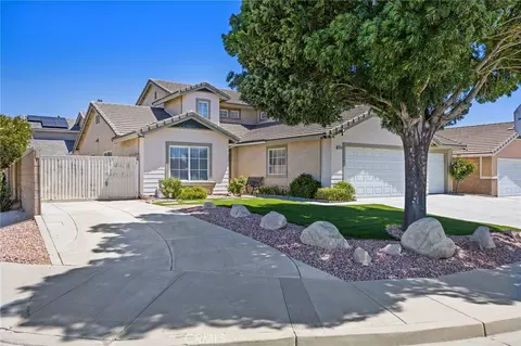 3459 Desert Cloud Ave, Rosamond, CA 93560