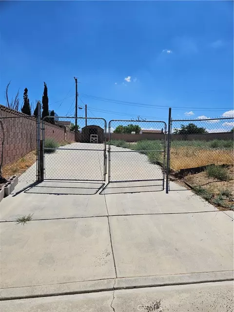 0 Carla St, Mojave, CA 93501