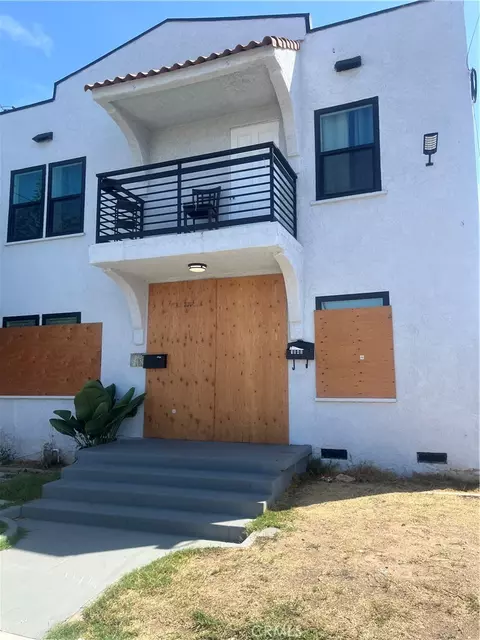 1040 N Almond Ct, Long Beach, CA 90813