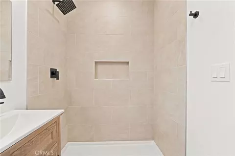 Bath - 3726 E Iva, Compton, CA 90221 photo 5 of 5
