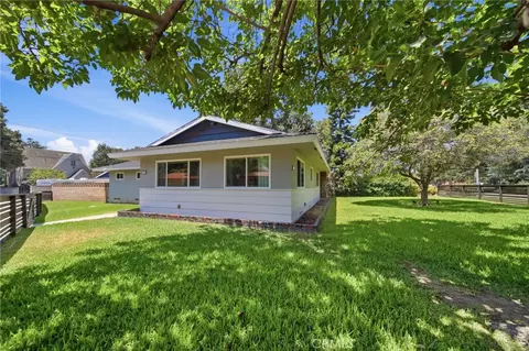 194 Monroe Ave, Pomona, CA 91767