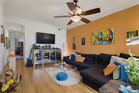 Living - 4623 E 4th #6, Long Beach, CA 90814 photo 3 of 3