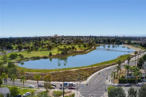 View/Area - 4623 E 4th #6, Long Beach, CA 90814 photo 1 of 7