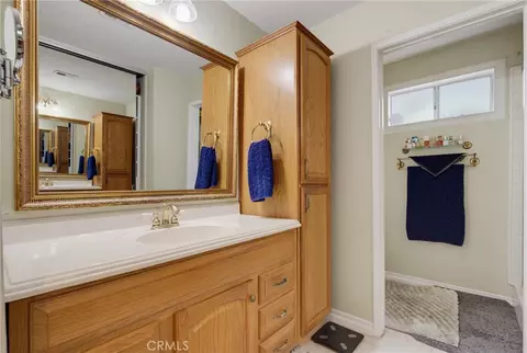 Bath - 4623 E 4th #6, Long Beach, CA 90814 photo 2 of 2