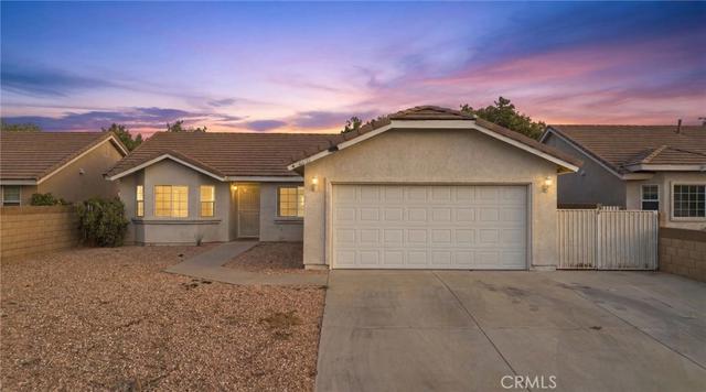 44846 Fenhold, Lancaster, CA 93535