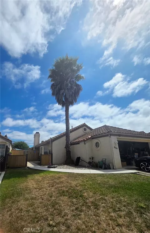 634 Gingko Ct, Santa Maria, CA 93458