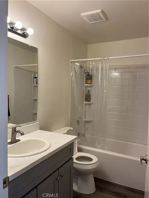 Bath - 15860 Kasota, Apple Valley, CA 92307 photo 1 of 4