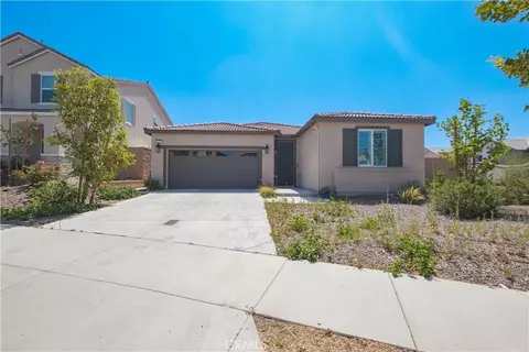 4953 Boston Ivy St, Fontana, CA 92336
