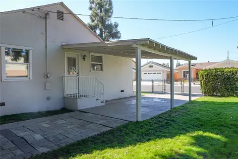 Exterior - 1664 Oak, Placentia, CA 92870 photo 10 of 15
