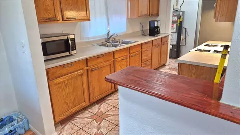 Kitchen - 3661 Seabright Ave, Long Beach, CA 90810 photo 1 of 2