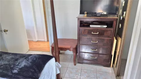 Bedroom - 3661 Seabright Ave, Long Beach, CA 90810 photo 4 of 4