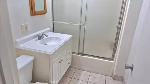 Bath - 3661 Seabright Ave, Long Beach, CA 90810 photo 5 of 7