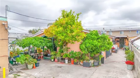 8217 Broadway St, Los Angeles, CA 90003